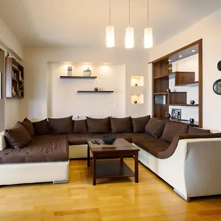 Lounge *
